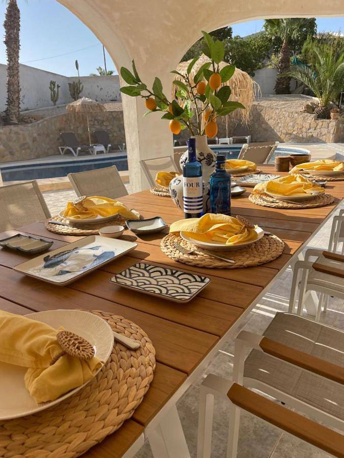 Chalet para 6 personas, con jardín además de vistas y piscina, Se admiten mascotas en l'Alacantí - 2