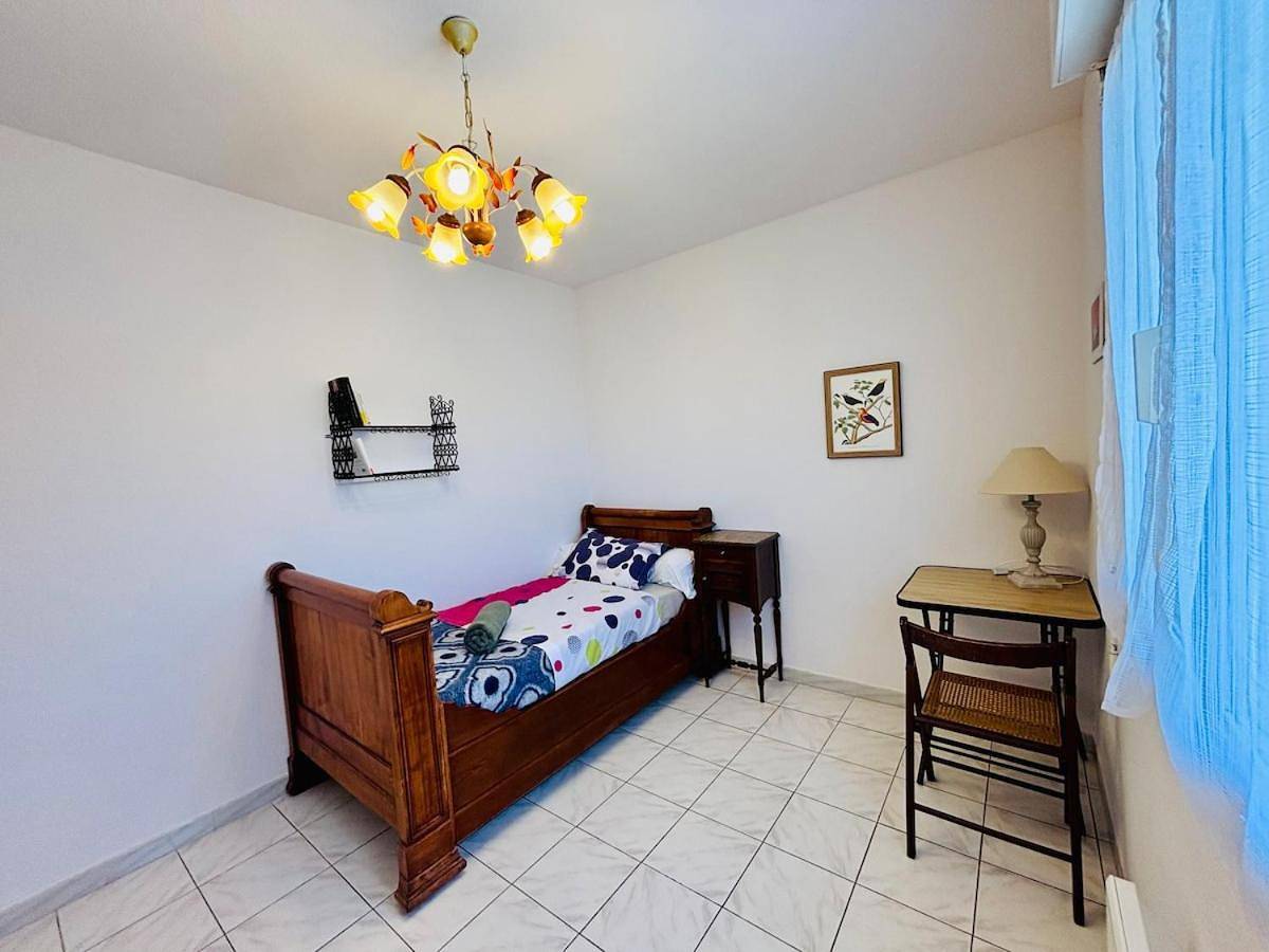 Le Palmier et l'Olivier, Private pool, 8 people in Montady, Côte méditerranéenne (France)