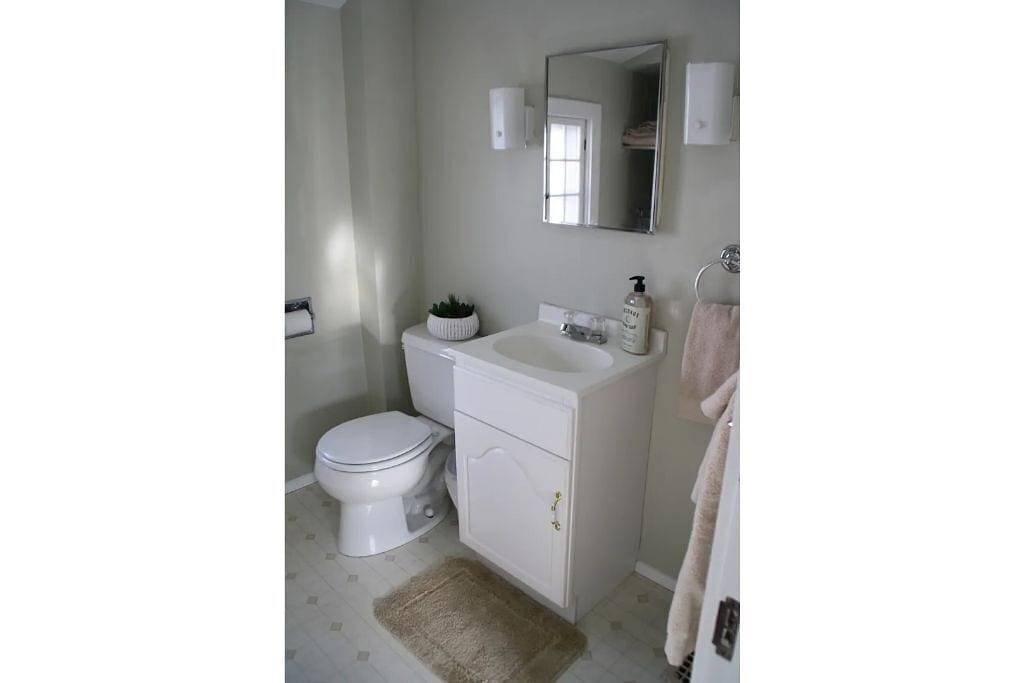 Ganze Wohnung, Cozy, Quaint, entire 1 Bedroom Apt. in Ontariosee