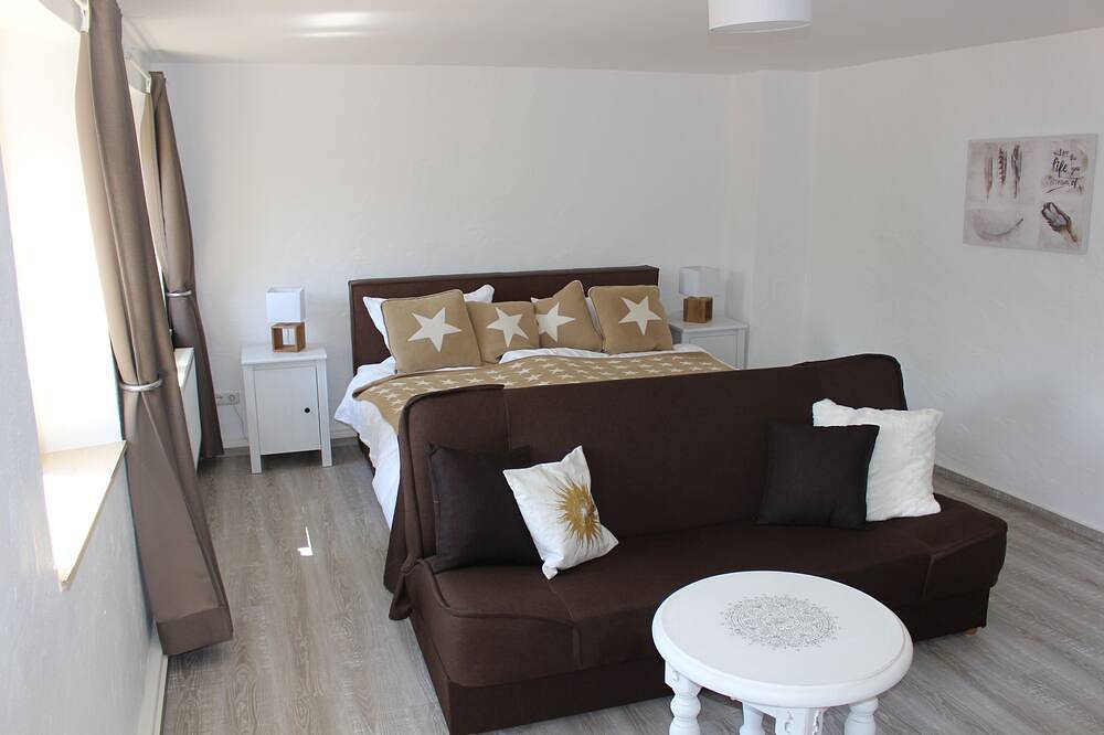 Bauernhaus von 1869 mit modernem Ambiente, freies Wlan, Ofen und großem Garten in Dahlem, Rureifel (Nordrhein-westfalen)