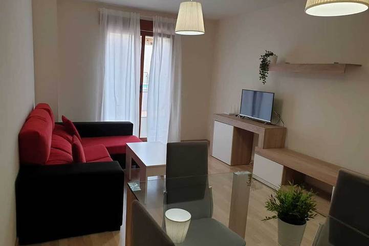 Appartement de vacances pour 4 personnes, avec terrasse et piscine, animaux acceptés - 1