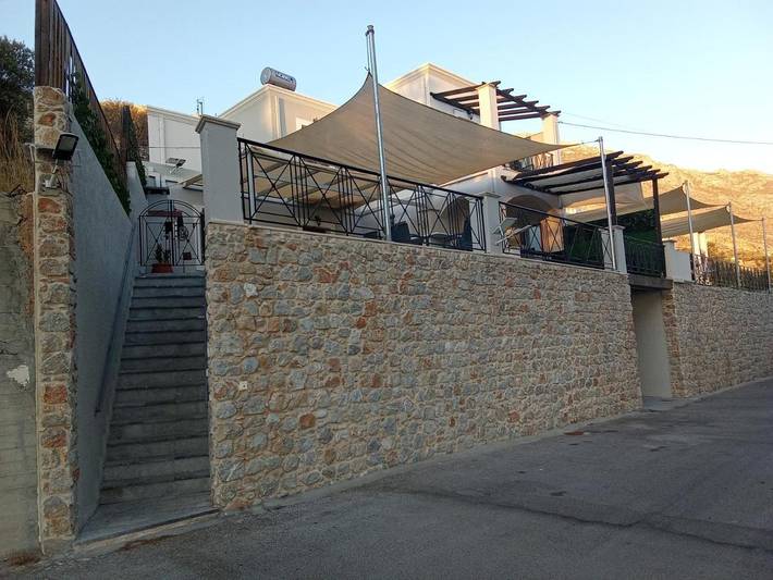 Location de vacances pour 9 personnes, avec vue et balcon, adapté aux familles dans Panormos - 4