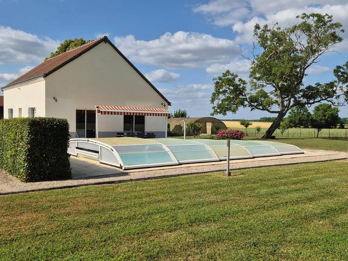 Location de vacances pour 8 personnes, avec piscine ainsi que terrasse et vue à Sublaines - 3