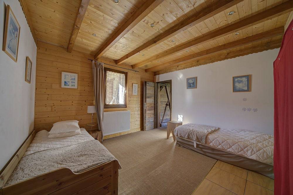 Bel appartement 4* dans chalet avec sauna partagé à 300 mètres des pistes in Les Avanchers-Valmorel, Le Grand Domaine