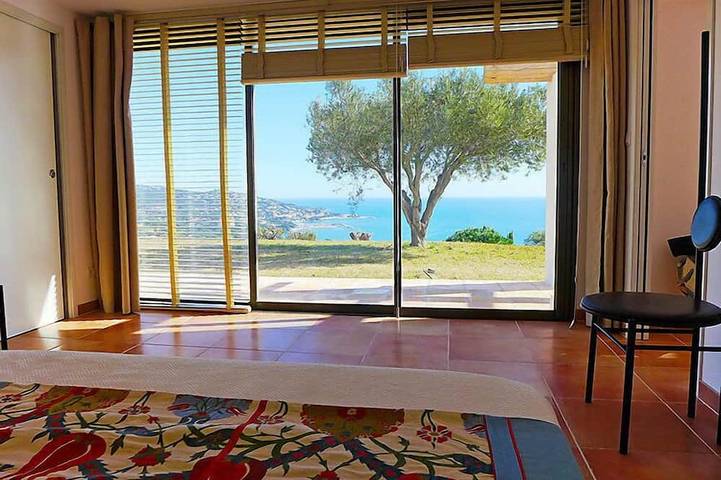 Gîte pour 2 personnes, avec jardin et terrasse dans Plage de la Garonnette - 3