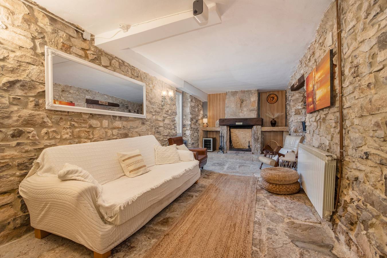 Landhaus 'La Rectoria De Vicfred' mit Bergblick, Wlan und Klimaanlage in Sant Guim de la Plana, Lleida Provinz