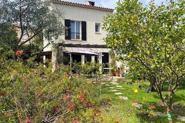 Villa pour 6 personnes, avec jardin ainsi que piscine et terrasse dans Cap d’Antibes