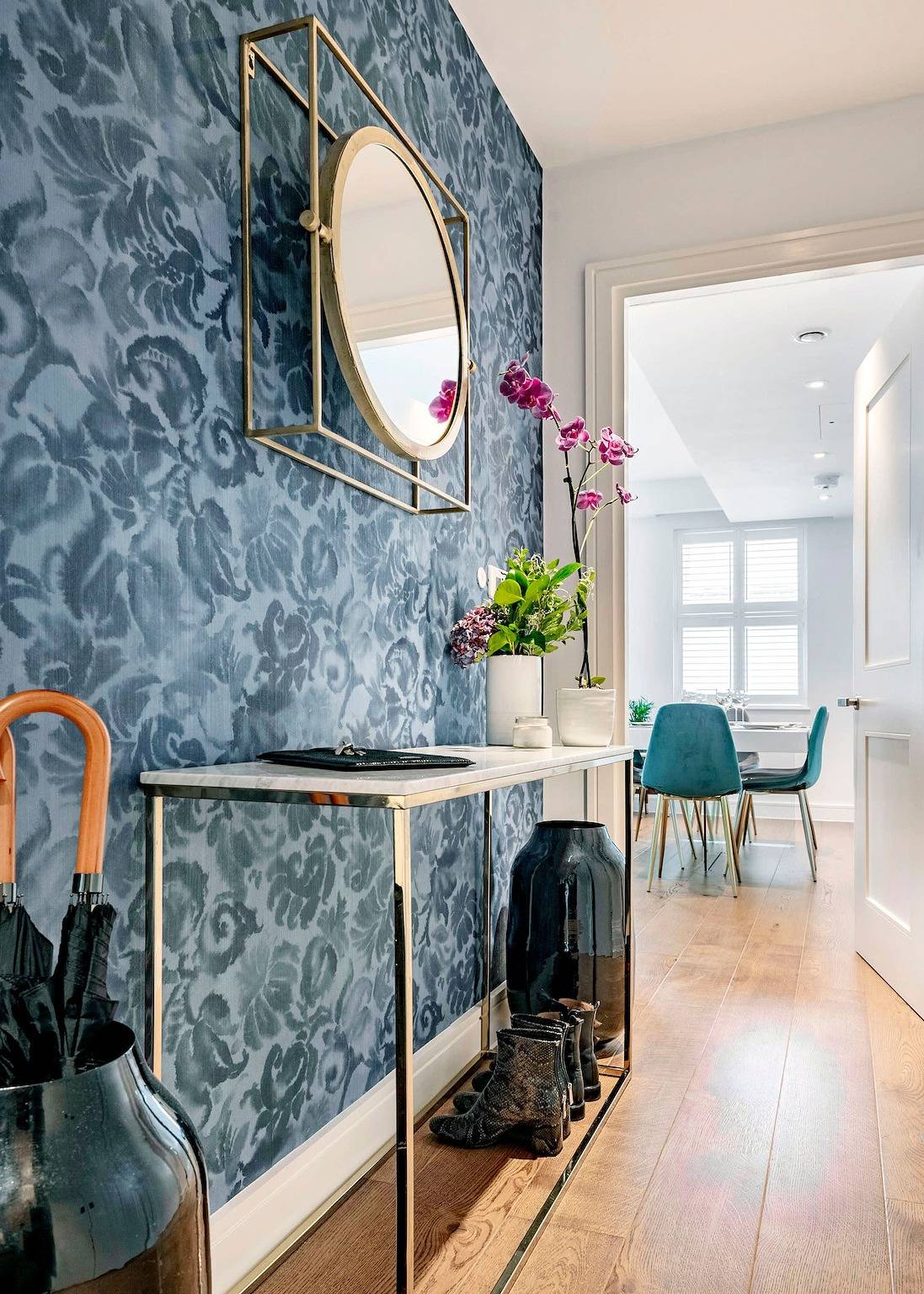 Entire apartment, The Smooth Velvet - by Out of Office Lifestyle in London, South East England