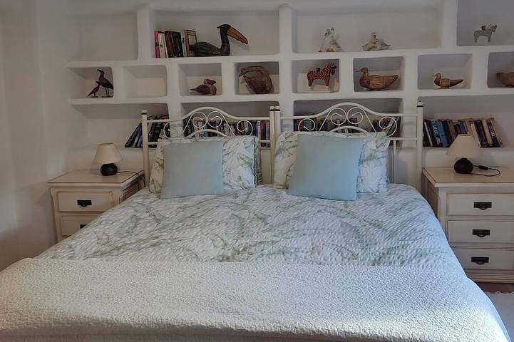 Cosy mountain cottage, 45 min Málaga,stunning views, heated pool, horses on site in Villanueva del Trabuco, Provincia de Málaga