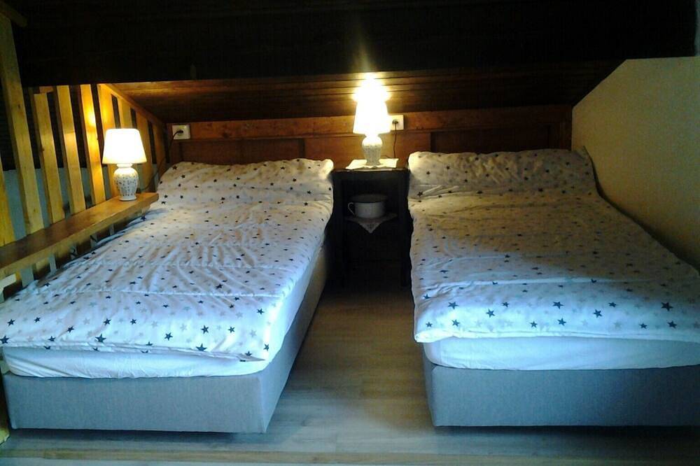 Chalet De Montagne At 1170 m Hameau De La Commune De Orelle. Summer Winter in Orelle, Region Saint-Jean-de-Maurienne