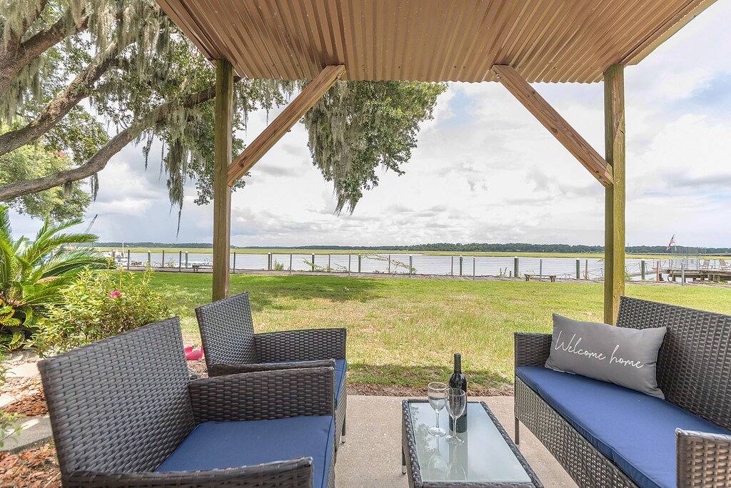 Ganze Wohnung, Beaufort's Blue Heron Hideaway on Battery Creek in Shell Point park, Shell Point