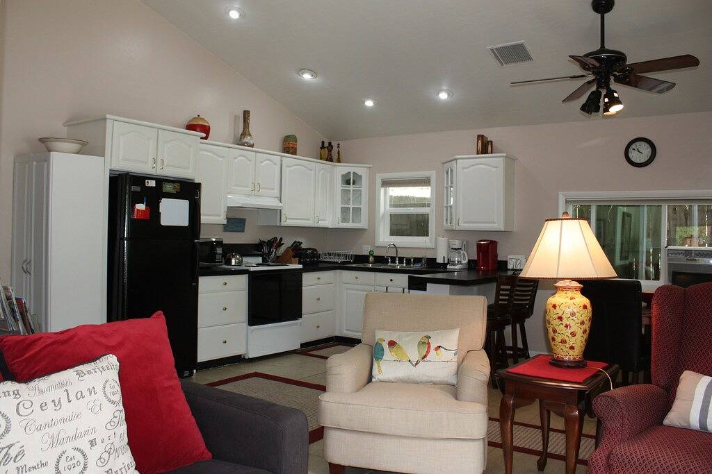 Niedliche 2 Bdrm / 1 Bath Cottage, zu Fuß in die Innenstadt, hundefreundlich, eingezäunten Hof, Terrasse in Prescott, Yavapai County