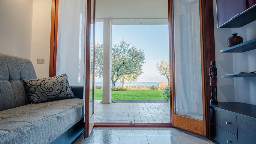 Appartamento intero, Appartamento vacanze per 4 persone con piscina in Santa Maria di Lugana, Sirmione