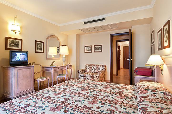 Entire apartment, Vacation apartment for 7 people with balcony in Baveno, Comune di Baveno