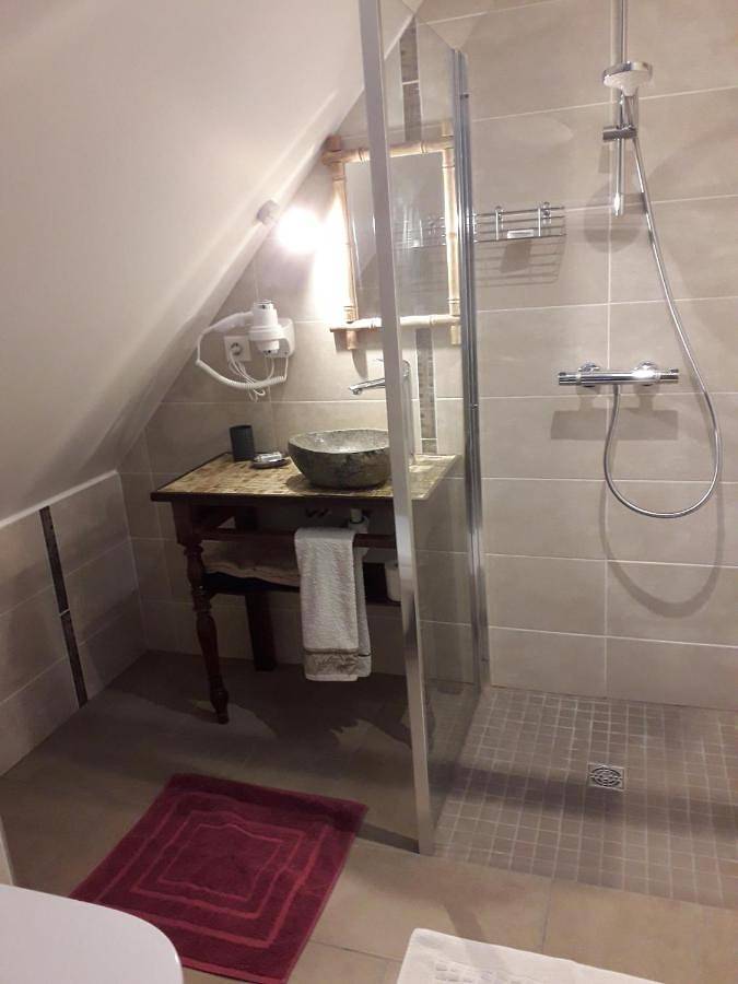 Location de vacances pour 2 personnes, avec vue et jardin à Banassac - 4