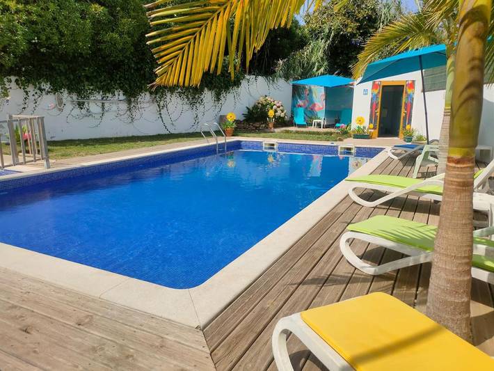 Casa de férias para 3 pessoas, com terraço e piscina em Almograve