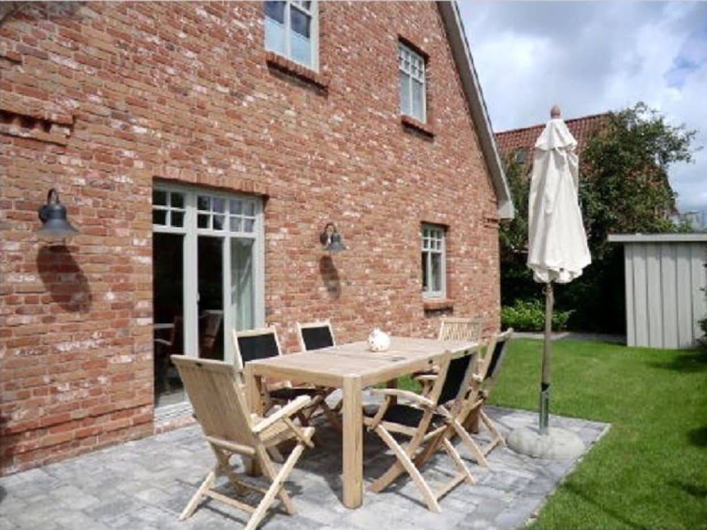 Ferienhaus in Wyk mit Schwimmbecken in Wyk auf Föhr (Stadt), Wyk auf Föhr