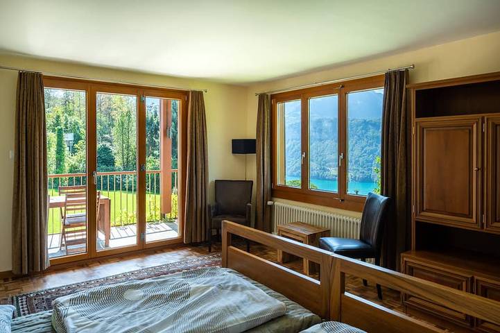Hütte für 8 Personen, mit Garten und Balkon am Vierwaldstättersee - 2