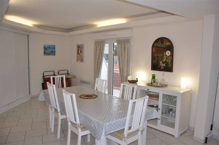 Gîte pour 6 personnes, avec terrasse dans Office De Tourisme De Tregastel - 3