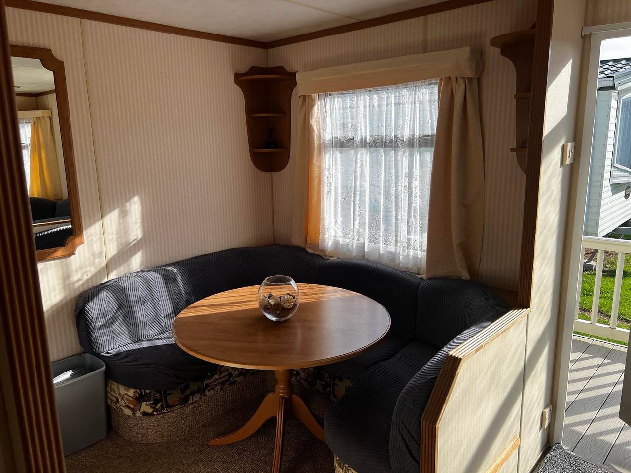 2 Bedroom caravan Hunstanton pets go free in Hunstanton, Norfolk Coast