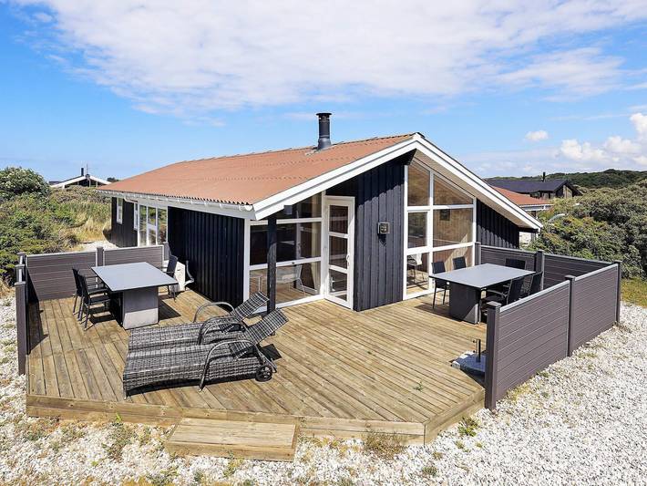 Ferieudlejning for 8 personer, med Terrasse i Nørlev Strand