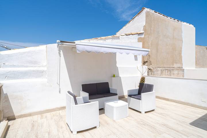 Appartamento intero, Appartamento 'La Rocca Del Gargallo In Ortigia' con terrazza privata, Wi-Fi e aria condizionata in Spiaggetta di Cala Rossa, Siracusa