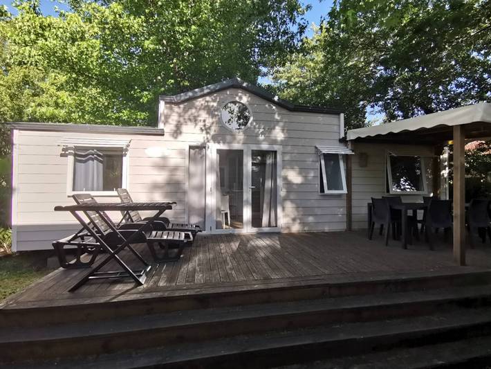 Camping pour 6 personnes, avec jacuzzi ainsi que terrasse et piscine dans Sud Ouest de France - 2