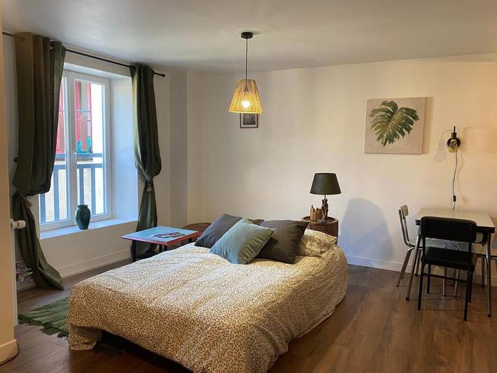 Gîte pour 6 personnes, avec terrasse et vue, animaux acceptés à Vorey - 4