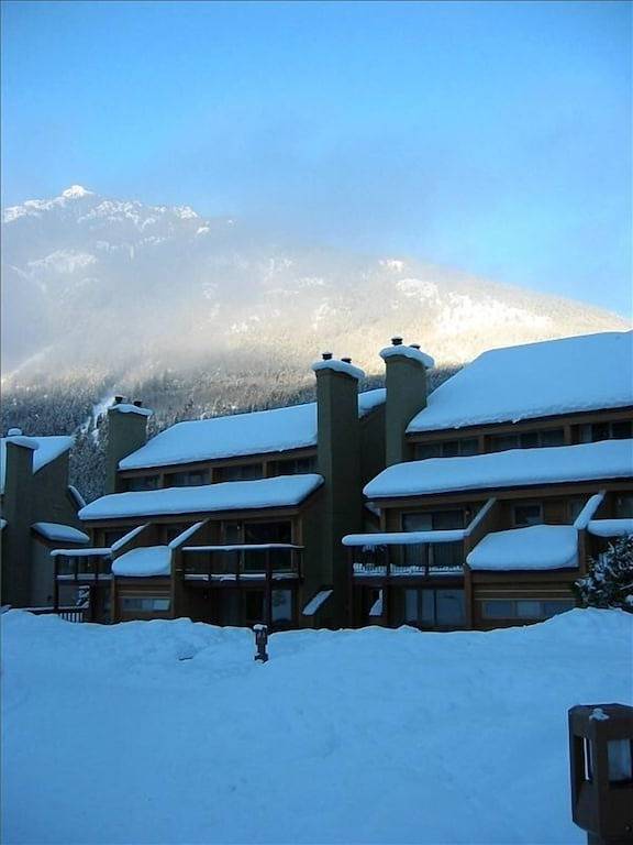 Ganze Wohnung, Perfekte Lage Stadthaus mit einem Schlafzimmer: True Ski to Door mit Sauna! in Panorama