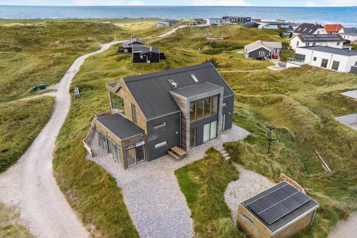 Ferienhaus für 8 Personen, mit Terrasse in Klitmøller