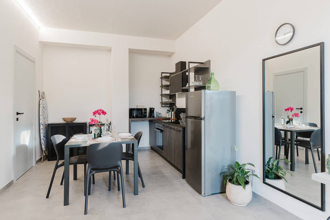 Apartamento entero, Apartamento 'Vento E Salsedine Grecale' con Jardín Privado, Wi-Fi y Aire Acondicionado in Marsala, Provincia de Trapani