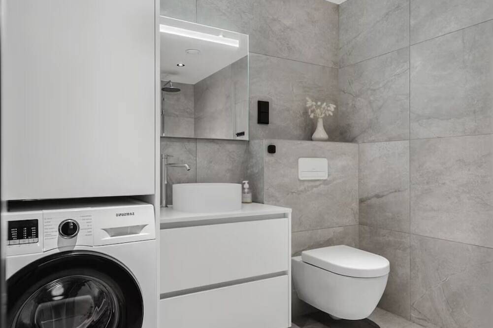 Stunning Lofoten Lodge with Views & Jacuzzi in Vågan