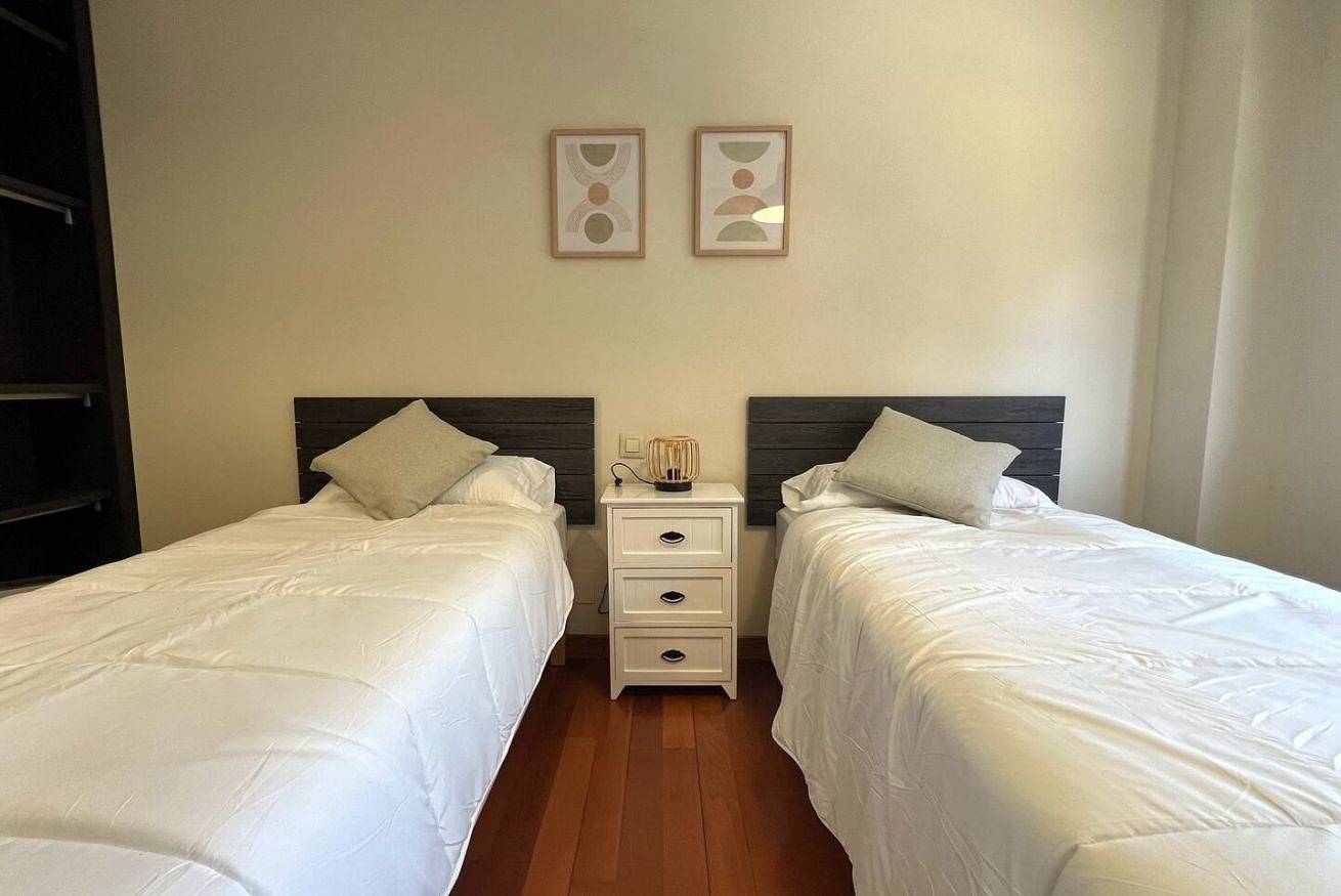 Apartamento entero, Acogedor apartamento con Wi-Fi y cocina completa in Ampuero , Costa de Cantabria