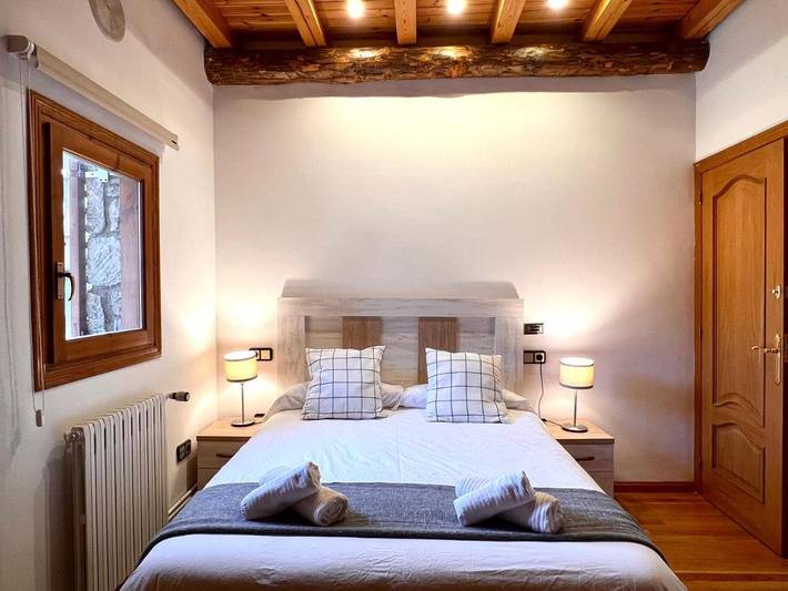 Casa rural para 8 personas, con piscina además de vistas y jardín en Pallars Sobirà - 2