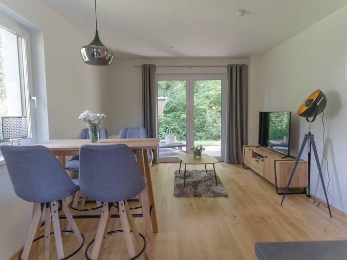 Ferienwohnung für 4 Personen, mit Terrasse und Garten in Krumpendorf am Wörthersee
