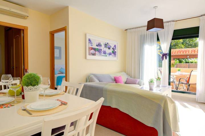 Ferienwohnung für 5 Personen, mit Pool und Garten sowie Terrasse in Nerja - 4
