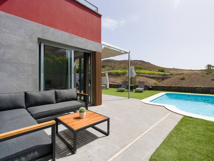 Bali Sky Villa with Private Pool in Salobre, San Bartolomé de Tirajana