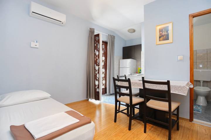 Ferienwohnung für 4 Personen, mit Balkon/Terrasse in Omis