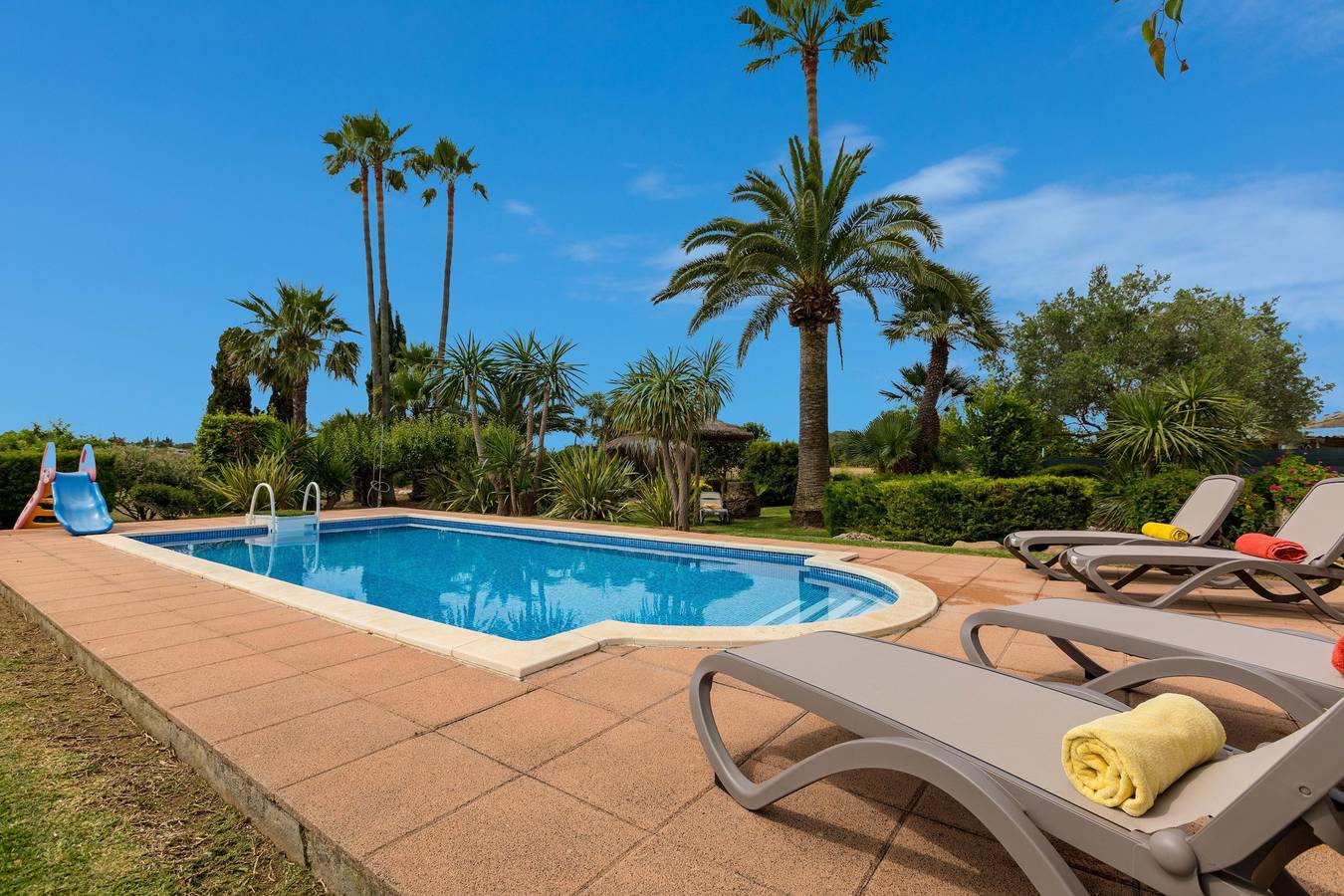 Cottage 'Coscoix - Hermosa Casa De Campo' with Private Pool, Private Terrace and Wi-Fi in Santa Margalida, North Majorca