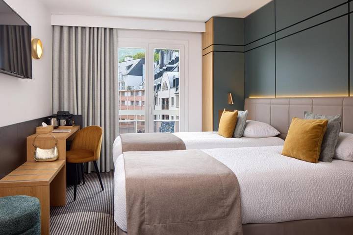 Hôtel pour 2 personnes, avec terrasse dans Grotte de Massabielle