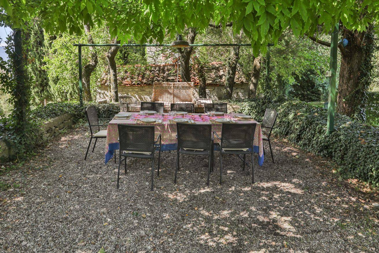Villa Casanova by Mmega  in Capolona, Casentino