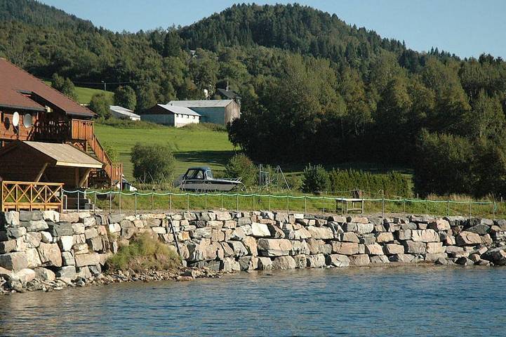 Ferienhaus für 6 Personen, mit Terrasse in Nesset