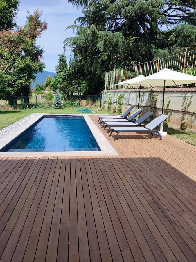 Location de vacances pour 8 personnes, avec jardin ainsi que piscine et vue, animaux acceptés dans Bovezzo