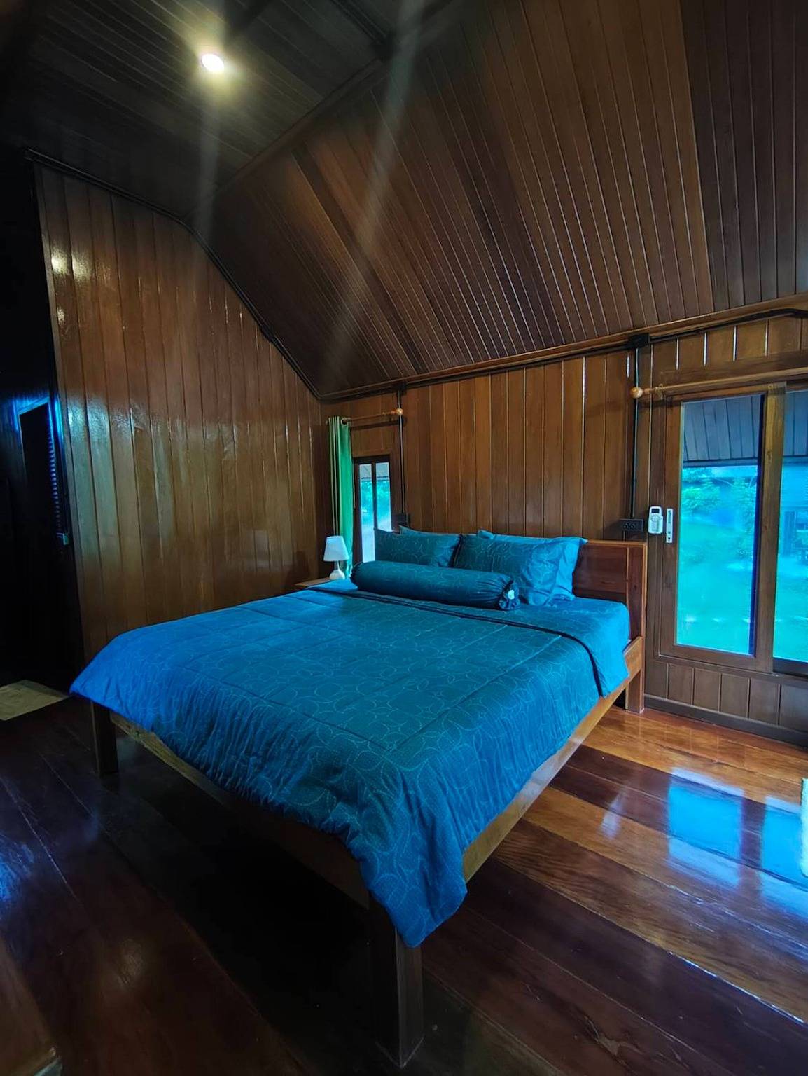 Charmantes Ao Luek Tai Retreat mit atemberaubender Aussicht in Krabi Provinz