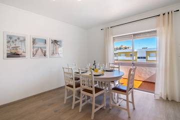 Vakantiewoning voor 6 Personen in Sé (Faro), Faro, Afbeelding 1