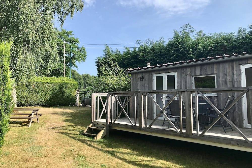 Chalet au bord du lac des Settons! mobil home sur terrain clos,animaux acceptés! in Moux-en-Morvan, Lac des Settons