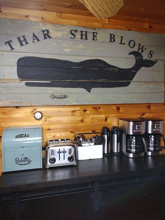 Eastern Beacon Inn Room 4 in Washington County (Maine)