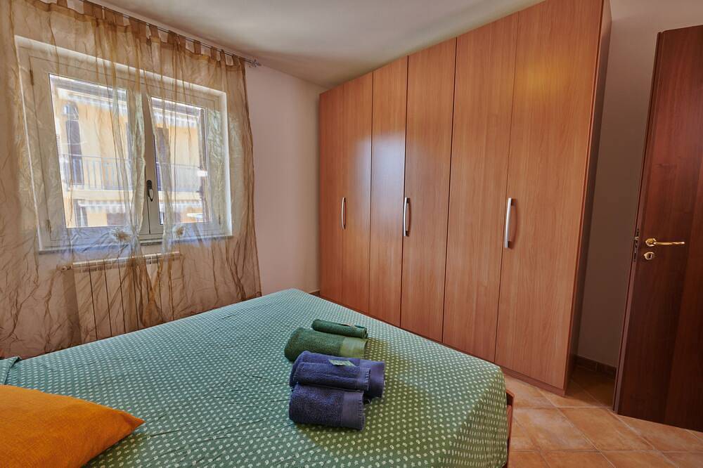 Ganze Wohnung, Zwei Zimmer in schöner Residenz auf 250 m vom Ionischen Meer, Badolato, Kalabrien in Badolato, Catanzaro Provinz