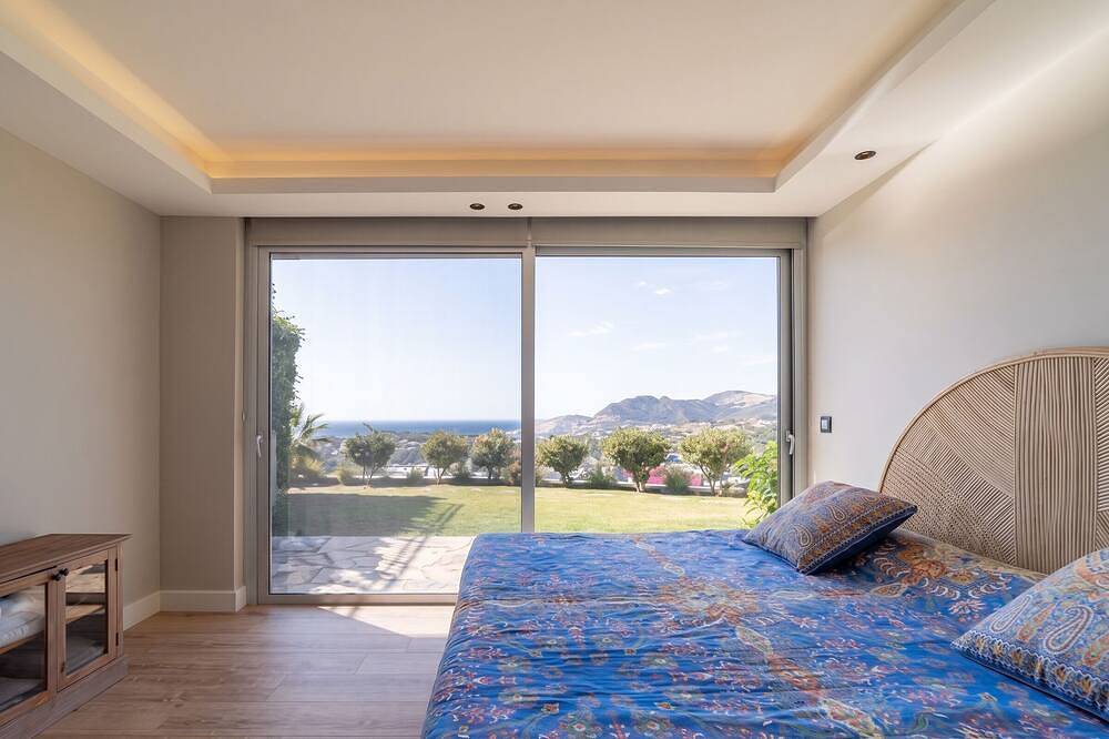 Fully Private Duplex Designer Villa with Sea Views in Bodrum in Bodrum, Türkische Ägäis