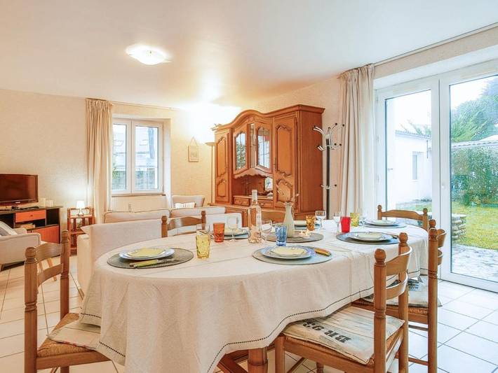 Gîte pour 6 personnes, avec jardin et terrasse dans Plage Saint-Colomban - 2